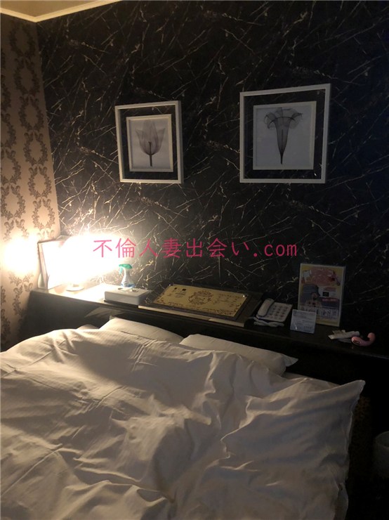 メンヘラ系のアラフォーぽっちゃり人妻さんとのSEX体験談