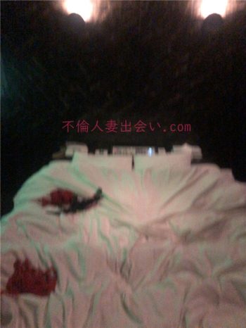 ご主人様と呼んでくれるドM美人人妻さんとのSMプレイセックス